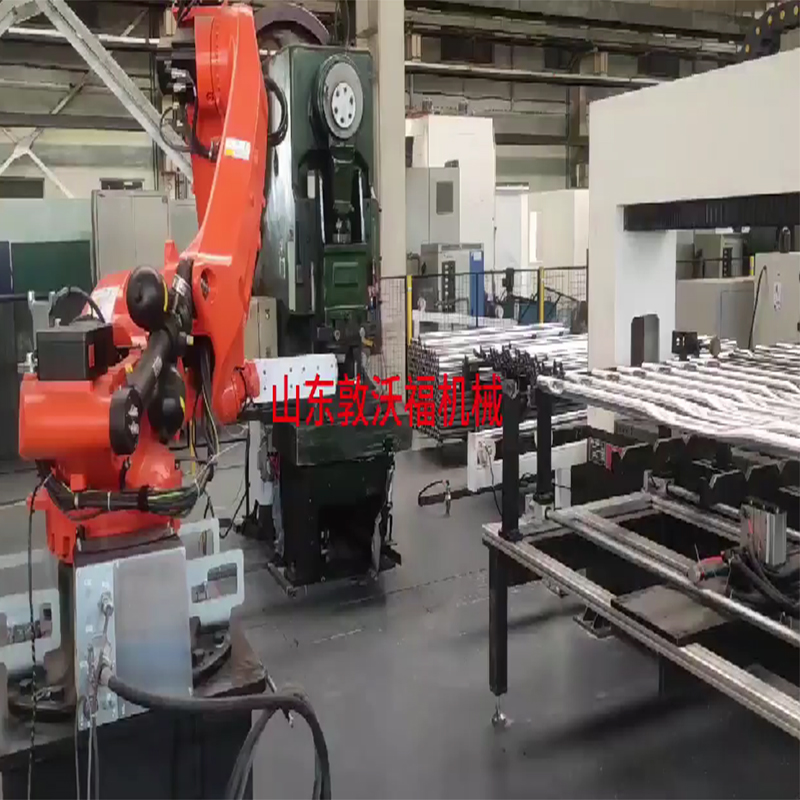 帶機械臂無人化生產(chǎn)鉆桿校直機生產(chǎn)線